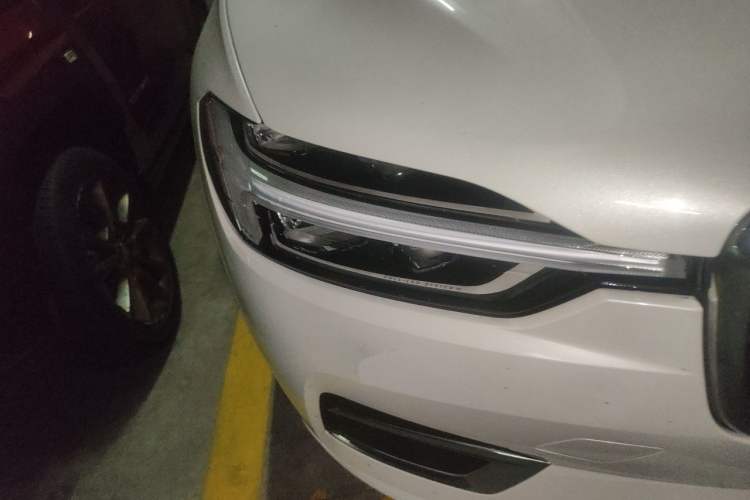 Used Volvo XC60 2020 T5 4x4 Zhiyi Luxury Edition Right Front Headlight