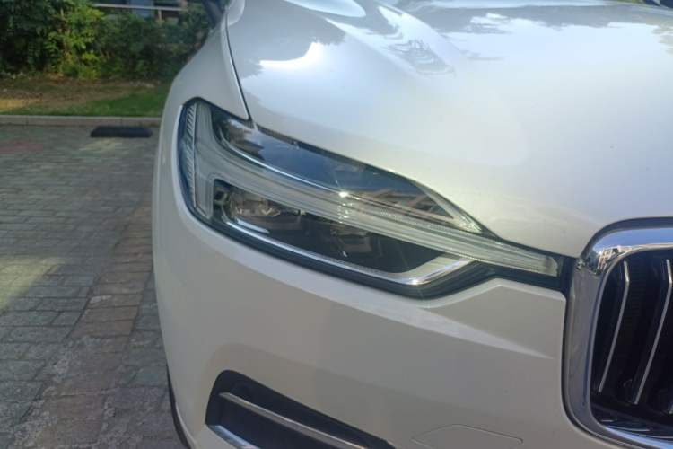 Used Volvo XC60 2020 T5 4x4 Smart Luxury Edition Right Front Headlight