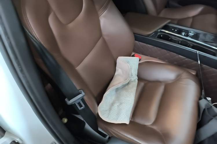 Used Volvo XC60 2020 T5 4x4 Zhiyi Luxury Edition Right Front Seat