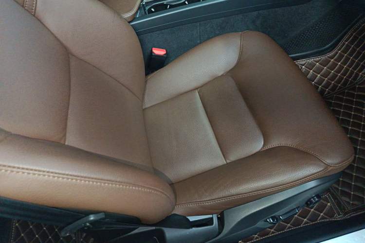 Used Volvo XC60 2020 T5 4x4 Zhiyi Luxury Edition Right Front Seat