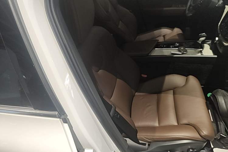 Used Volvo XC60 2020 T5 4x4 Smart Luxury Edition Right Front Seat