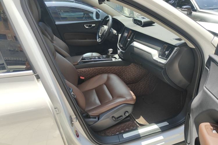 Used Volvo XC60 2020 T5 4x4 Zhiyi Luxury Edition Right Front Seat