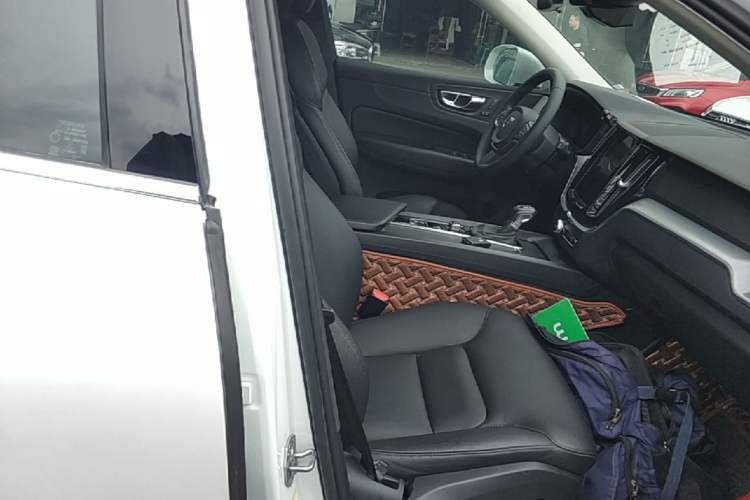 Used Volvo XC60 2020 T5 4x4 Zhiyi Luxury Edition Right Front Seat