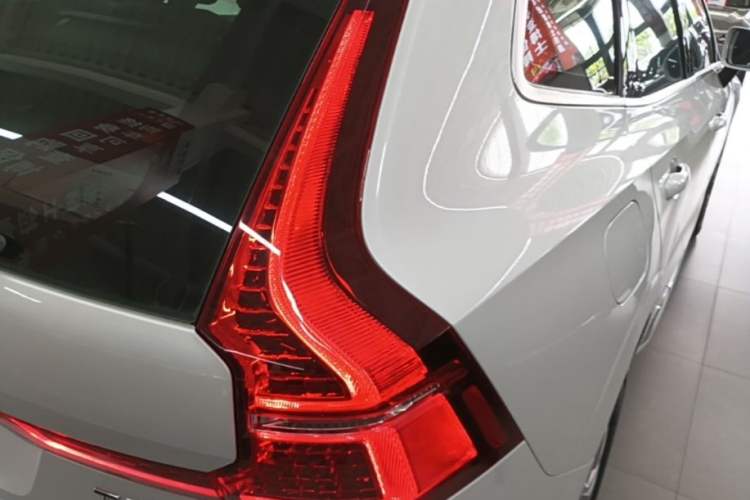 Used Volvo XC60 2020 T5 4x4 Zhiyi Luxury Edition Right Rear Taillight