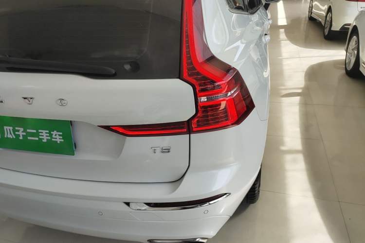 Used Volvo XC60 2020 T5 4x4 Zhiyi Luxury Edition Right Rear Taillight