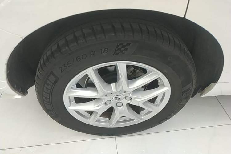 Used Volvo XC60 2020 T5 4x4 Zhiyi Luxury Edition Right Rear Wheel Hub