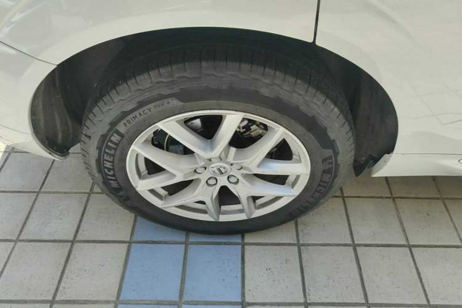 Used Volvo XC60 2020 T5 4x4 Zhiyi Luxury Edition Right Rear Wheel Hub