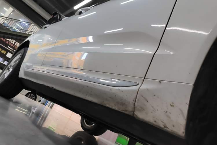 Used Volvo XC60 2020 T5 4x4 Zhiyi Luxury Edition Right Side Sill