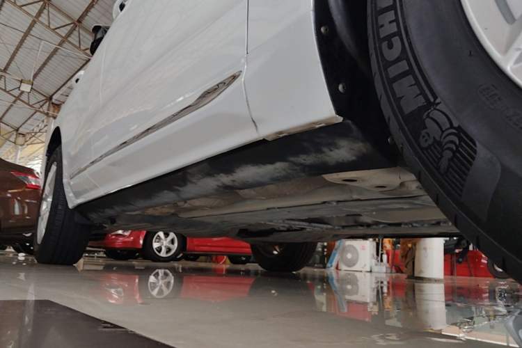 Used Volvo XC60 2020 T5 4x4 Zhiyi Luxury Edition Right Side Sill