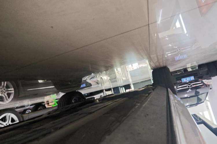 Used Volvo XC60 2020 T5 4x4 Smart Luxury Edition Right Side Sill
