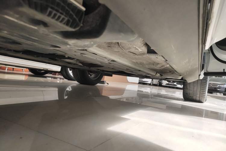 Used Volvo XC60 2020 T5 4x4 Zhiyi Luxury Edition Right Side Sill