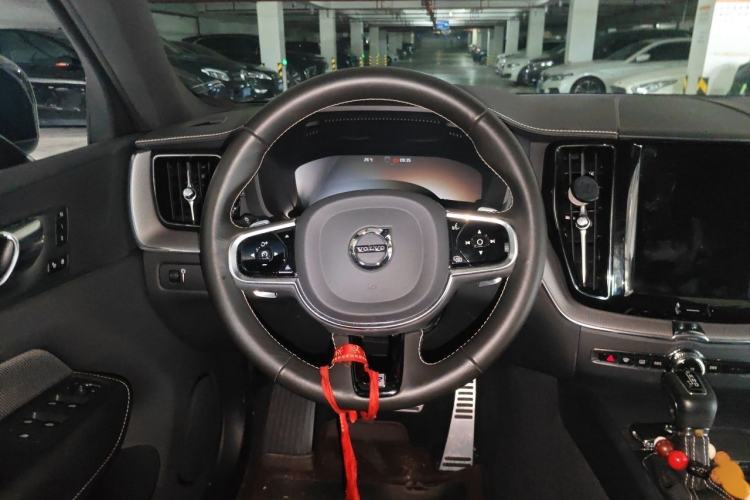 Used Volvo XC60 2020 T5 4x4 Smart & Dynamic Sport Edition Steering Wheel