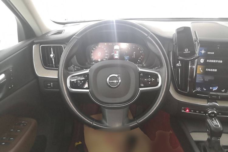 Used Volvo XC60 2020 T5 4x4 Smart Luxury Edition Steering Wheel