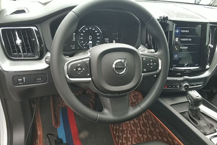 Used Volvo XC60 2020 T5 4x4 Zhiyi Luxury Edition Steering Wheel