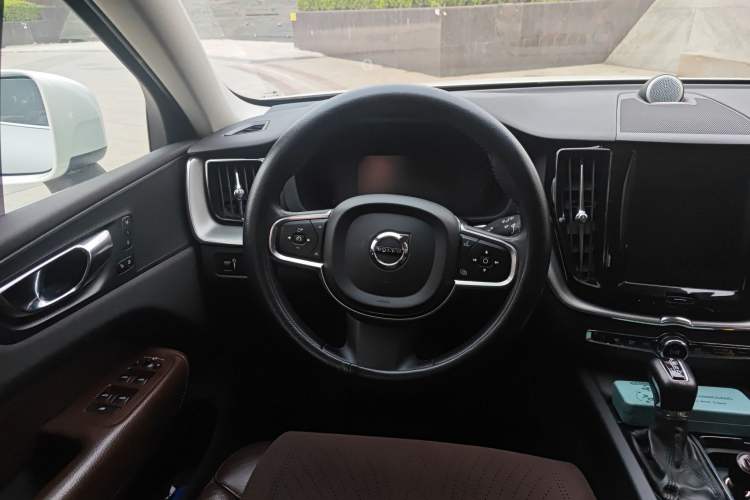 Used Volvo XC60 2020 T5 4x4 Zhiyi Luxury Edition Steering Wheel