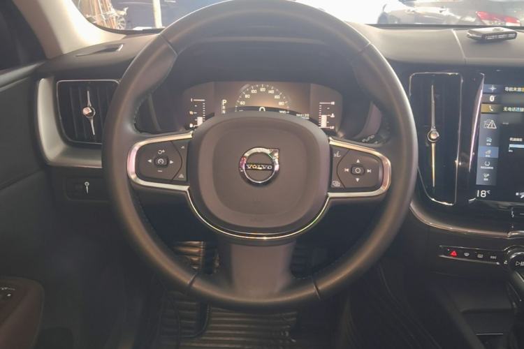 Used Volvo XC60 2020 T5 4x4 Zhiyi Luxury Edition Steering Wheel