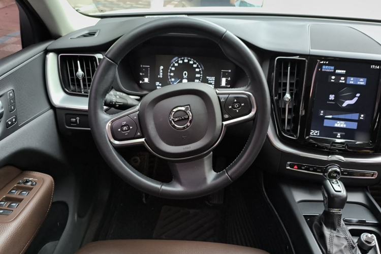Used Volvo XC60 2020 T5 4x4 Zhiyi Luxury Edition Steering Wheel