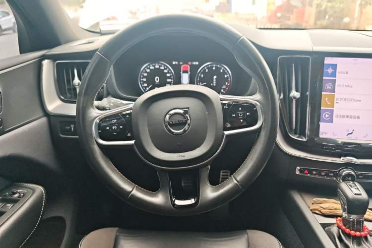 Used Volvo XC60 2020 T5 4x4 Smart & Dynamic Sport Edition Steering Wheel