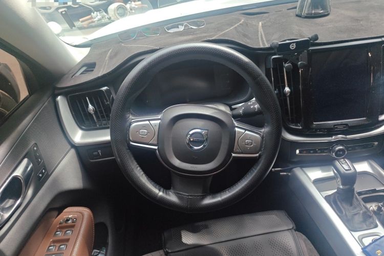 Used Volvo XC60 2020 T5 4x4 Zhiyi Luxury Edition Steering Wheel