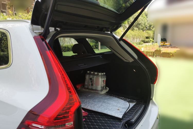 Used Volvo XC60 2020 T5 4x4 Smart Luxury Edition Trunk