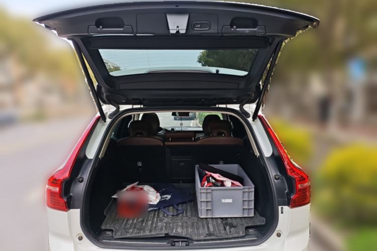 Used Volvo XC60 2020 T5 4x4 Zhiyi Luxury Edition Trunk