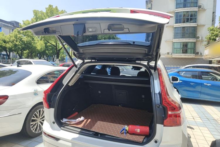 Used Volvo XC60 2020 T5 4x4 Zhiyi Luxury Edition Trunk