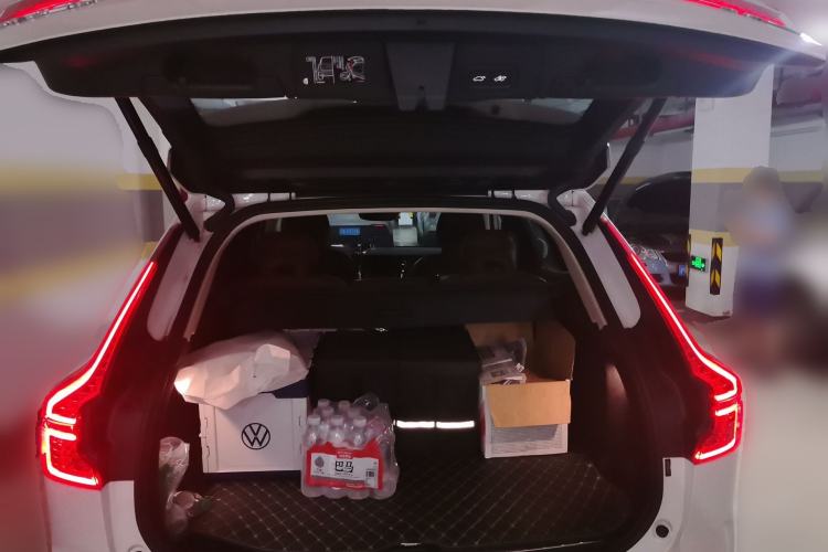 Used Volvo XC60 2020 T5 4x4 Smart Luxury Edition Trunk
