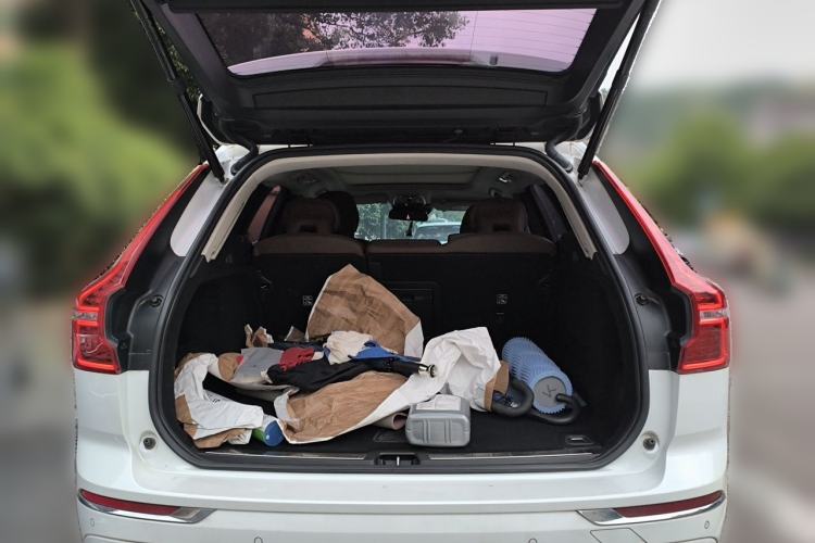 Used Volvo XC60 2020 T5 4x4 Zhiyi Luxury Edition Trunk