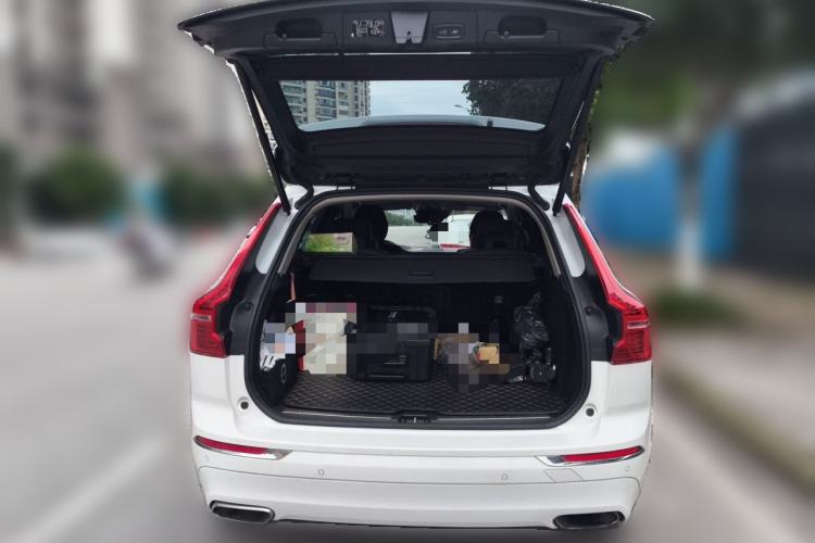 Used Volvo XC60 2020 T5 4x4 Smart Luxury Edition Trunk
