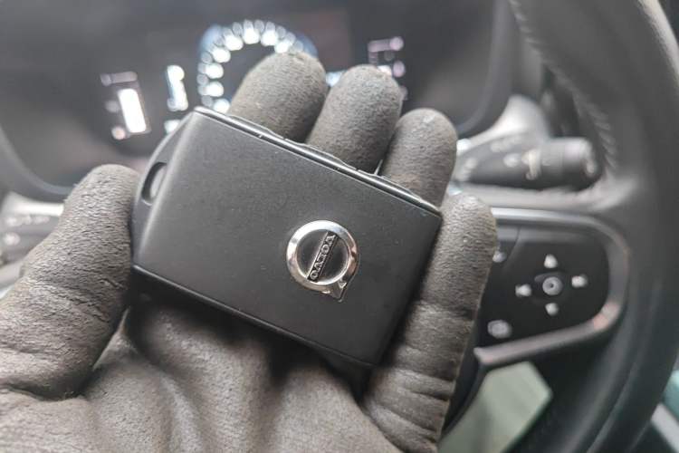 Used Volvo XC60 2020 T5 4x4 Zhiyi Luxury Edition Vehicle Key