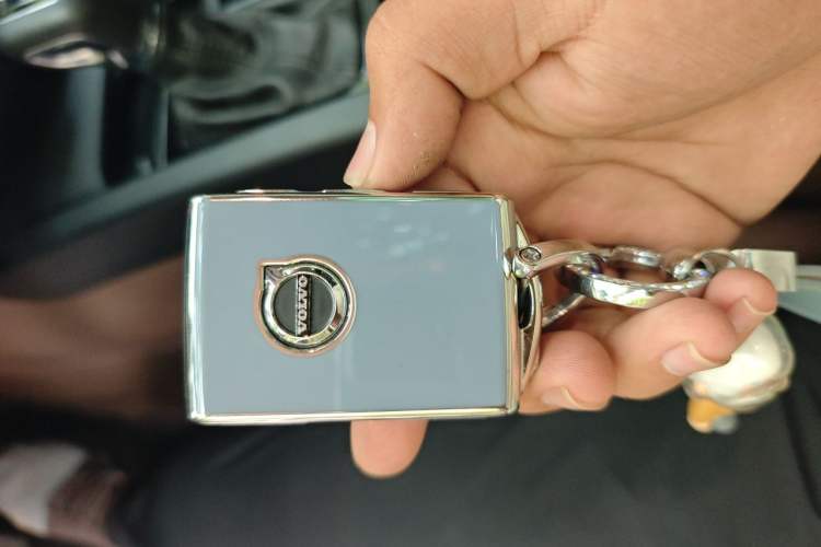 Used Volvo XC60 2020 T5 4x4 Zhiyi Luxury Edition Vehicle Key