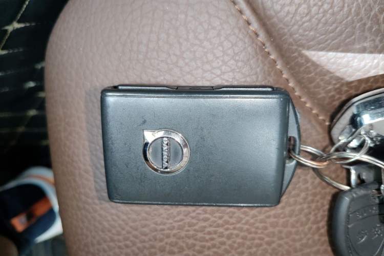 Used Volvo XC60 2020 T5 4x4 Zhiyi Luxury Edition Vehicle Key