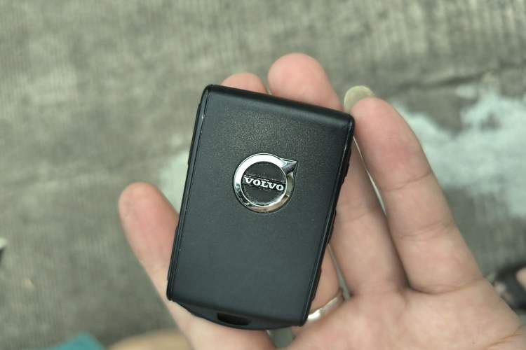 Used Volvo XC60 2020 T5 4x4 Zhiyi Luxury Edition Vehicle Key
