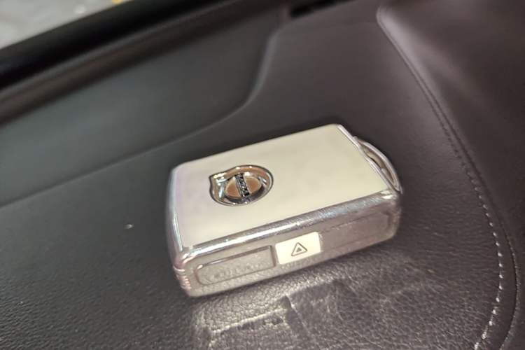 Used Volvo XC60 2020 T5 4x4 Smart Luxury Edition Vehicle Key