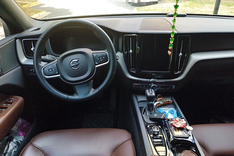 Used Volvo XC60 2020 T5 4x4 Zhiyi Luxury Edition Center Console