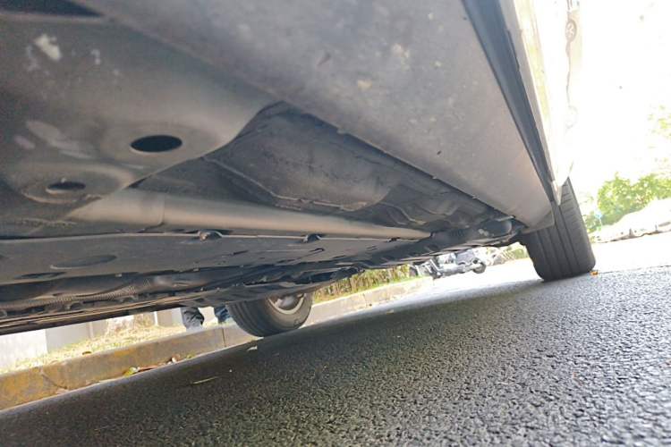 Used Volvo XC60 2020 T5 4x4 Zhiyi Luxury Edition Chassis Front Left