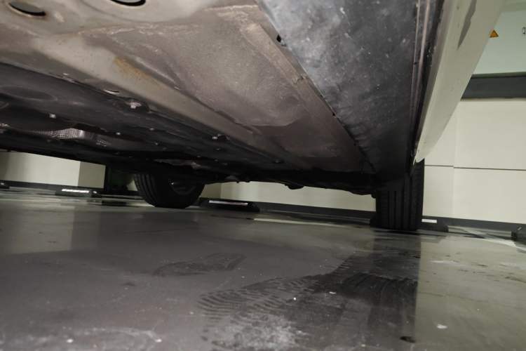 Used Volvo XC60 2020 T5 4x4 Zhiyi Luxury Edition Chassis Front Left