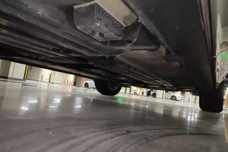 Used Volvo XC60 2020 T5 4x4 Zhiyi Luxury Edition Chassis Rear Right
