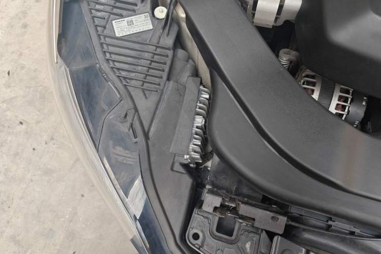 Used Volvo XC60 2020 T5 4x4 Zhiyi Luxury Edition Engine Bay Right