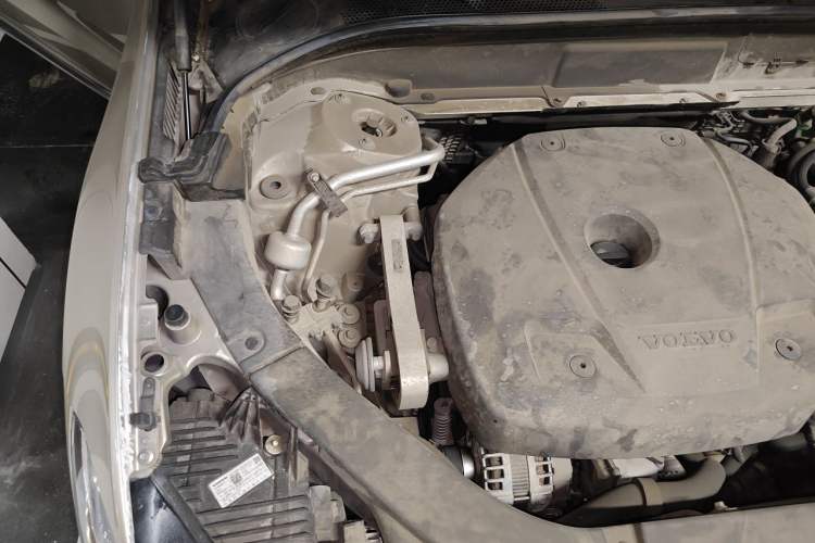 Used Volvo XC60 2020 T5 4x4 Zhiyi Luxury Edition Engine Bay Right