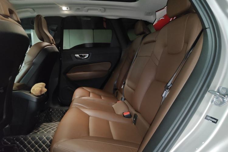 Used Volvo XC60 2020 T5 4x4 Zhiyi Luxury Edition Left Rear Seat