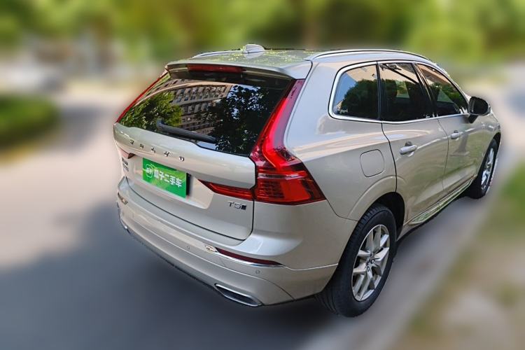 Used Volvo XC60 2020 T5 4x4 Zhiyi Luxury Edition Rear Right 45 Deg