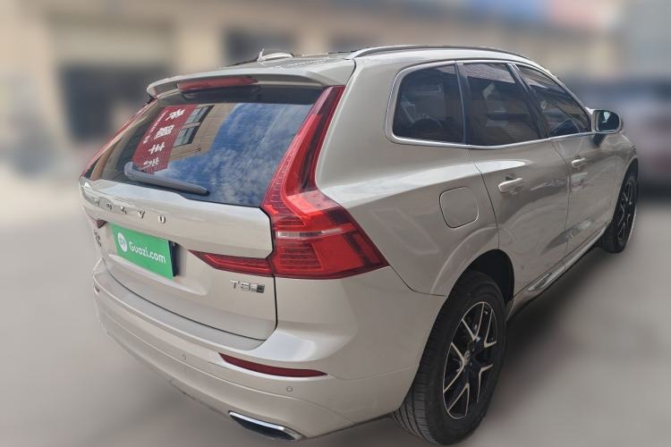 Used Volvo XC60 2020 T5 4x4 Zhiyi Luxury Edition Rear Right 45 Deg