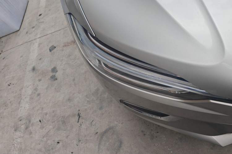 Used Volvo XC60 2020 T5 4x4 Zhiyi Luxury Edition Right Front Headlight
