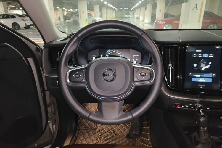 Used Volvo XC60 2020 T5 4x4 Zhiyi Luxury Edition Steering Wheel