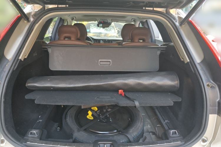 Used Volvo XC60 2020 T5 4x4 Smart Luxury Edition Trunk