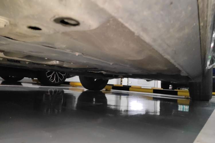 Used Volvo XC60 2021 T5 4x4 Smart Luxury Edition Chassis Front Left