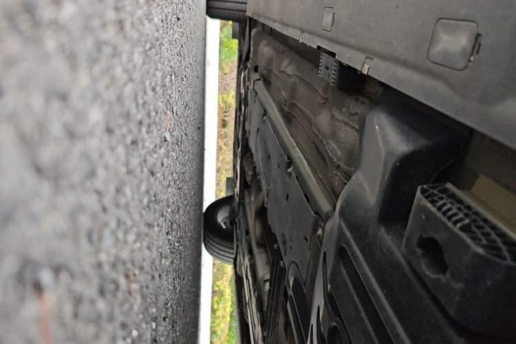 Used Volvo XC60 2021 T5 4x4 Smart Luxury Edition Chassis Rear Left