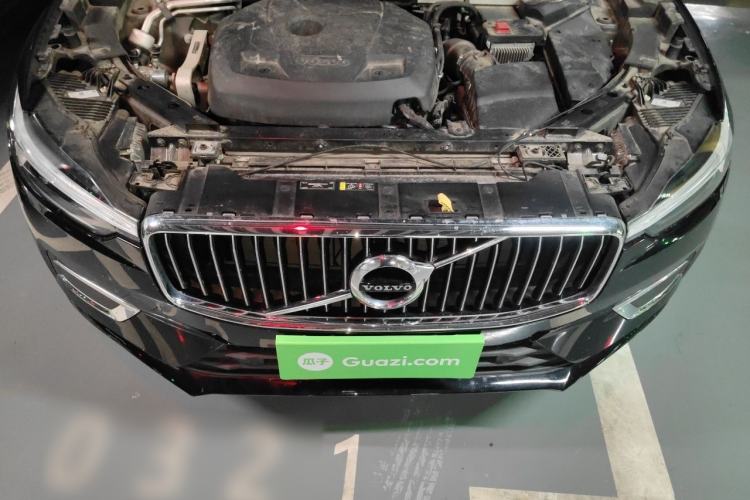 Used Volvo XC60 2021 T5 4x4 Smart Luxury Edition Engine Bay