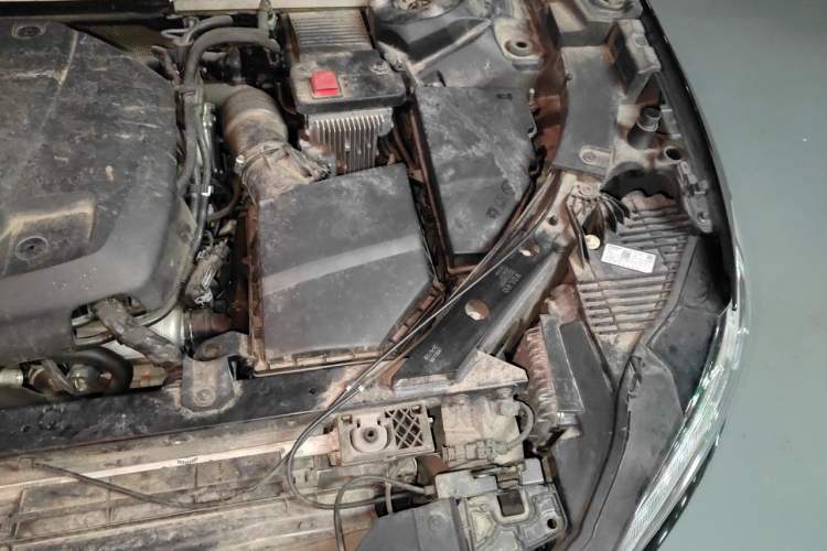 Used Volvo XC60 2021 T5 4x4 Smart Luxury Edition Engine Bay Left